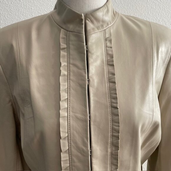 Vintage TAHARI Leather Jacket - Picture 4 of 8
